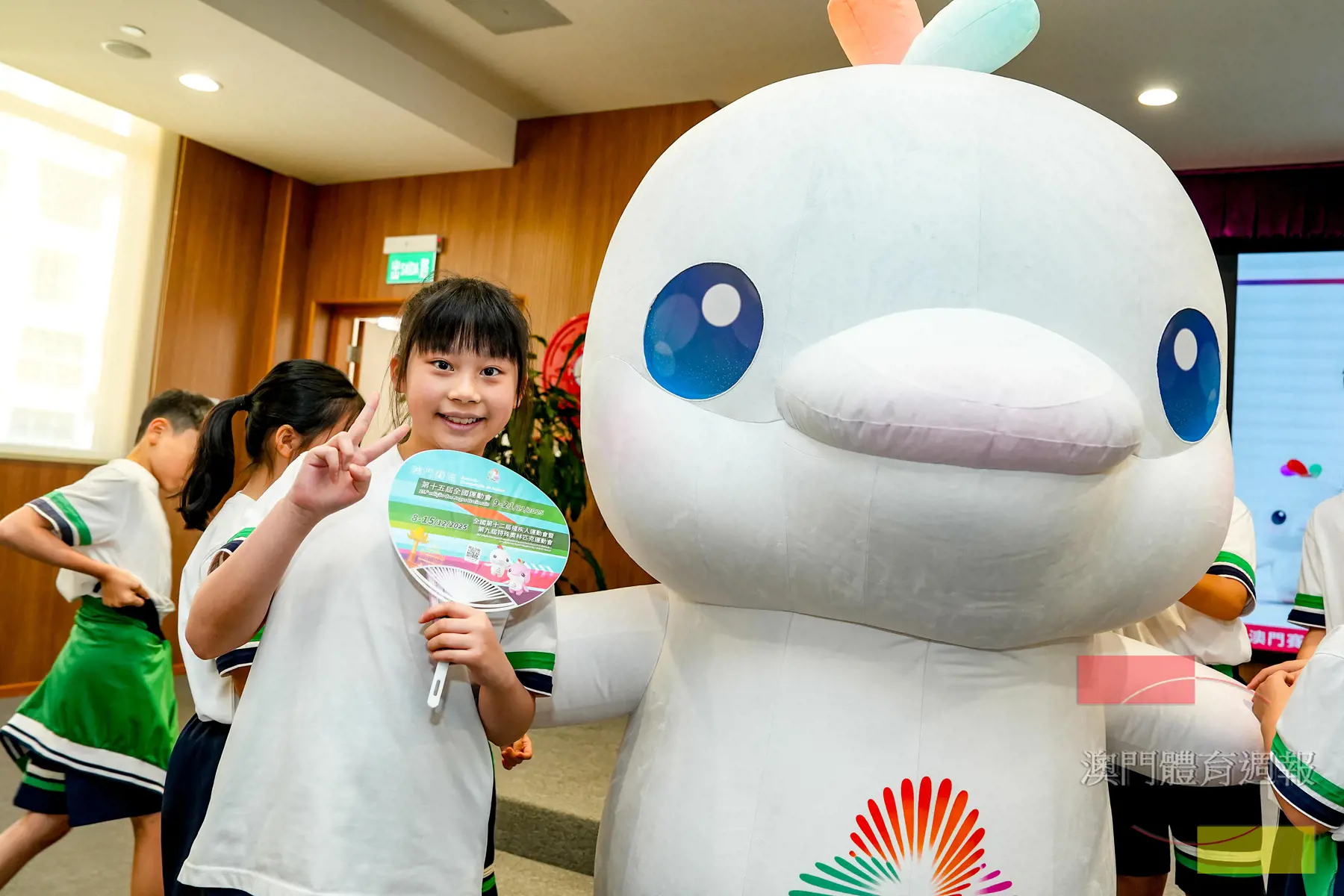 副1 教業小六學生吳芊穎全力支持國乒好手孫穎莎.jpg